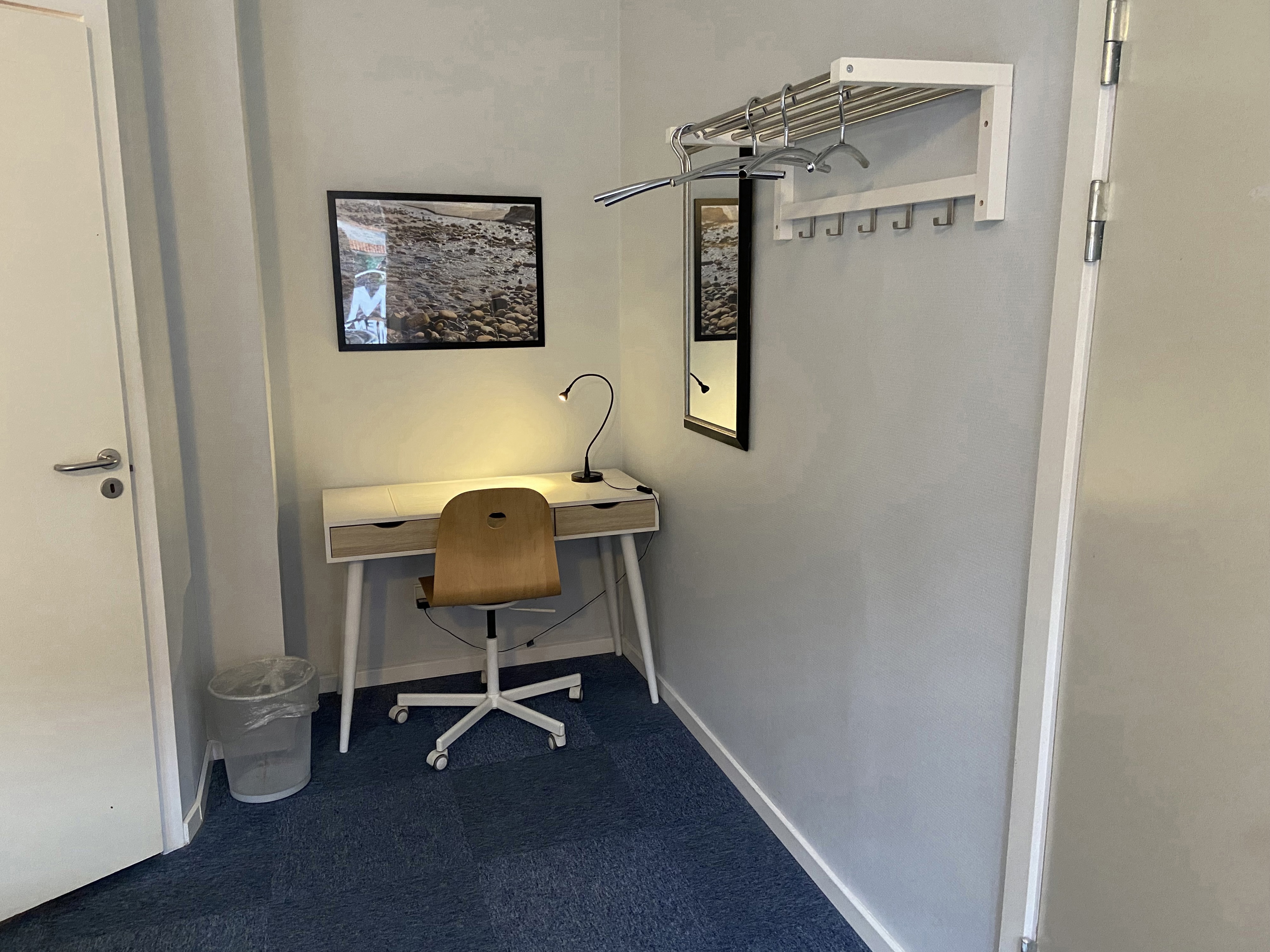 dobbeltværelse skrivebord